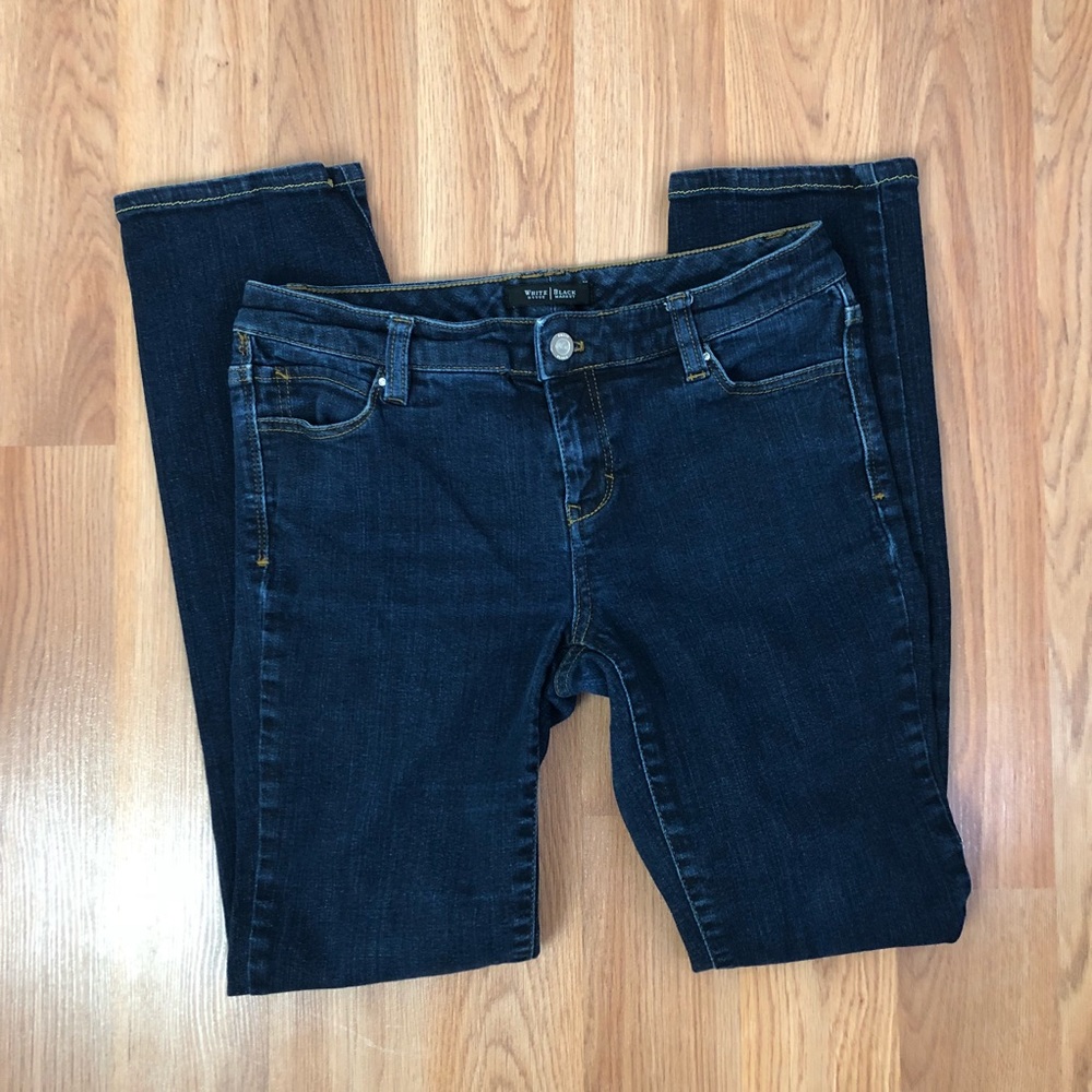 White House Black Market Black Slim Leg Jeans. - Picture 2 of 5